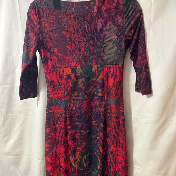 Elegant bright midi dress - Picture 3 of 4